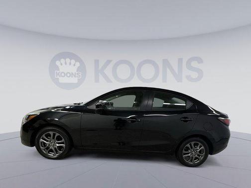 2019 Toyota Yaris Sedan LE