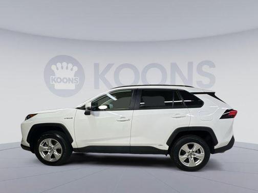 2021 Toyota RAV4 Hybrid XLE