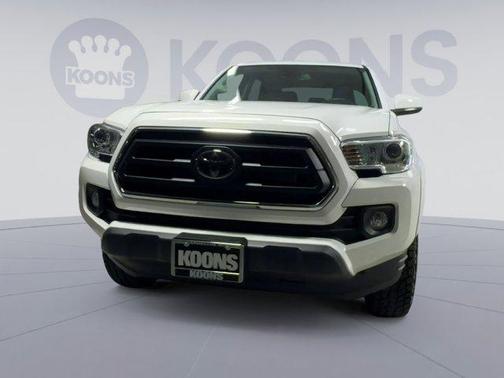 Ice Cap 2023 Toyota Tacoma SR5