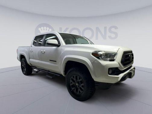 Ice Cap 2023 Toyota Tacoma SR5