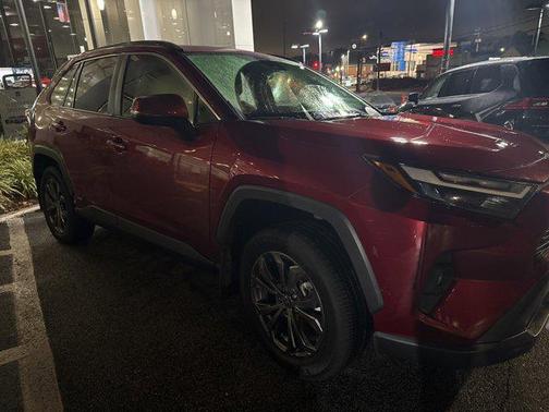 2022 Toyota RAV4 Hybrid XLE Premium