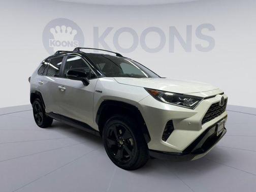 Blizzard Pearl/Midnight Black Metallic 2021 Toyota RAV4 Hybrid SE