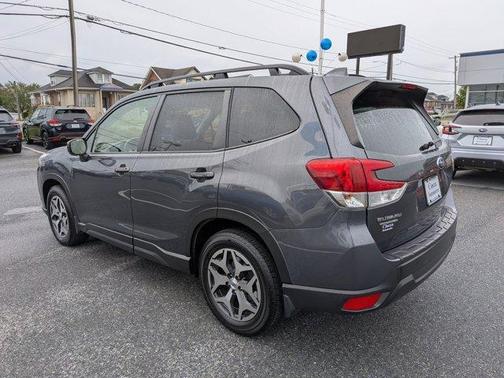 2022 Subaru Forester Premium