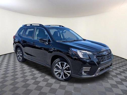 Crystal Black Silica 2024 Subaru Forester Limited
