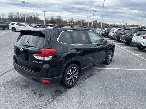 Crystal Black Silica 2024 Subaru Forester Limited