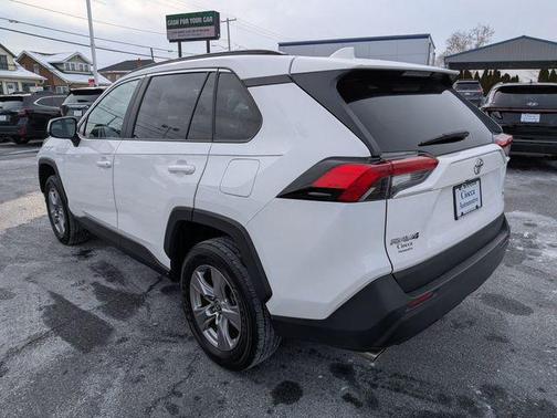 2022 Toyota RAV4 XLE