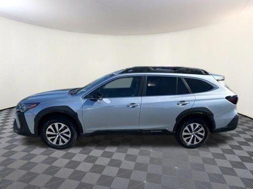 Ice Silver Metallic 2024 Subaru Outback Premium