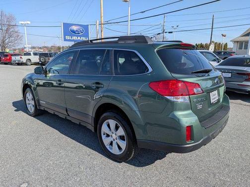 2010 Subaru Outback 2.5i Premium