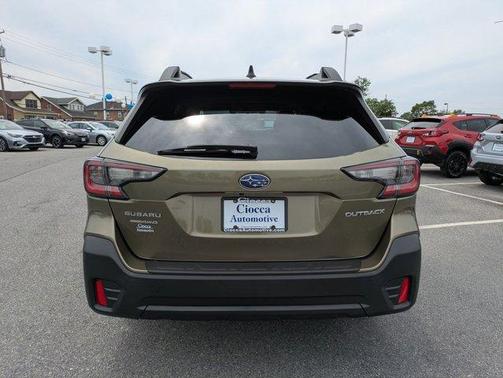 2022 Subaru Outback Premium