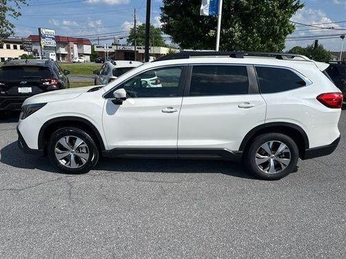 Crystal White Pearl 2025 Subaru Ascent Premium