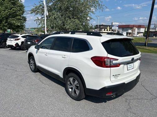 Crystal White Pearl 2025 Subaru Ascent Premium