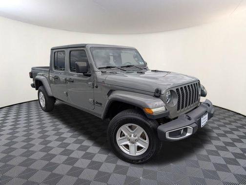 2022 Jeep Gladiator Sport