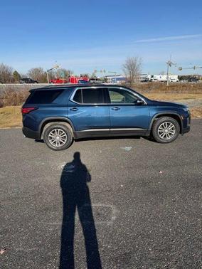 2022 Chevrolet Traverse LT Leather