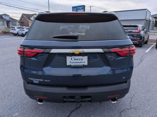 2022 Chevrolet Traverse LT Leather