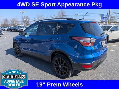 Lightning Blue Metallic 2018 Ford Escape SE