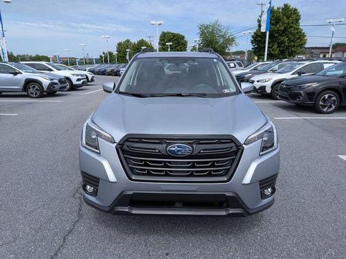 Ice Silver Metallic 2024 Subaru Forester Premium