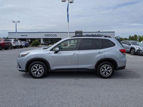 Ice Silver Metallic 2024 Subaru Forester Premium
