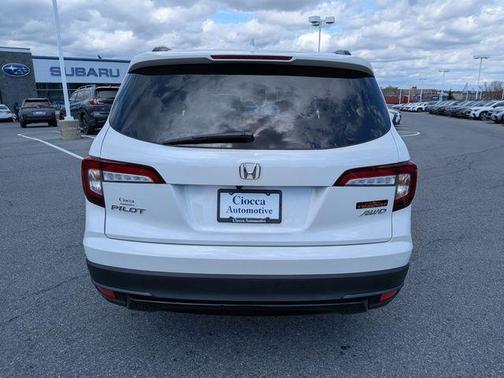White 2022 Honda Pilot TrailSport