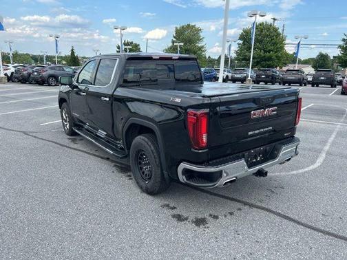 Onyx Black 2024 GMC Sierra 1500 SLT