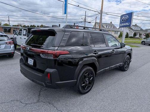 Black / Silver 2026 Subaru Outback Limited