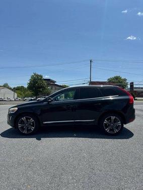 2017 Volvo XC60 T5 Dynamic
