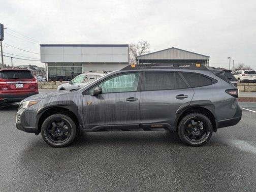 Photo 4 of 31 of 2022 Subaru Outback Wilderness