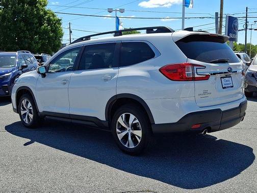 Crystal White Pearl 2025 Subaru Ascent Premium
