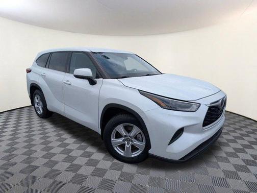 2022 Toyota Highlander L