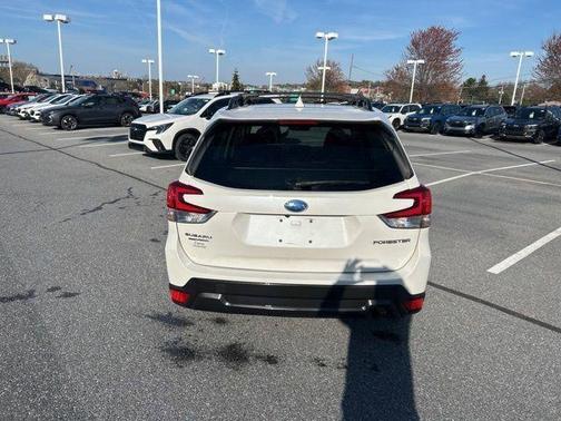 Crystal White Pearl 2023 Subaru Forester Premium