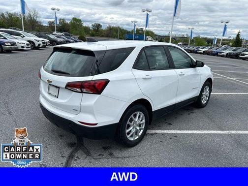 Summit White 2022 Chevrolet Equinox LS