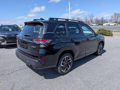 Black / Silver 2026 Subaru Forester Premium