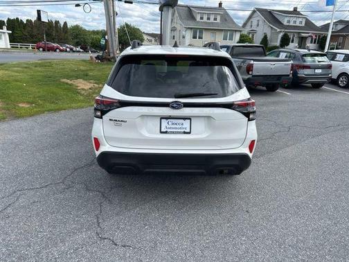 Crystal White Pearl 2025 Subaru Forester Premium