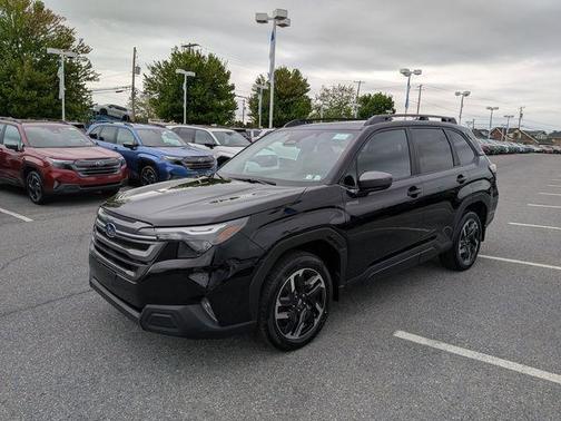 Black / Silver 2026 Subaru Forester Premium