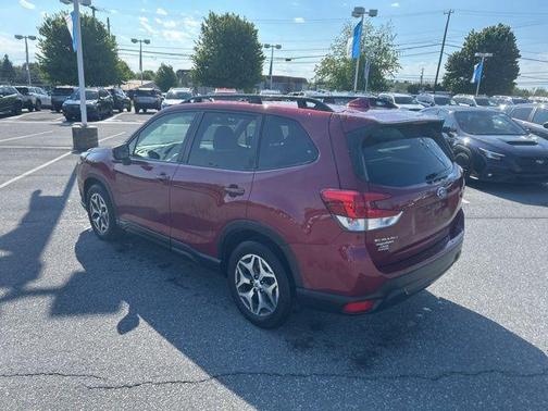 Crimson Red Pearl 2023 Subaru Forester Premium
