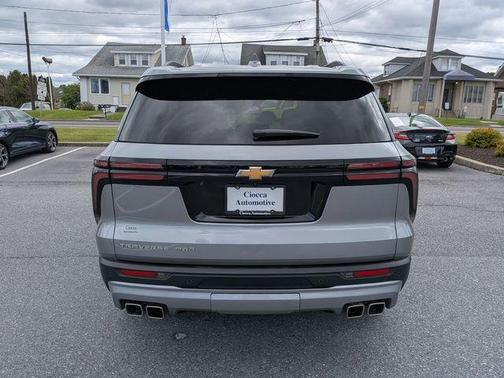 Sterling Gray Metallic 2025 Chevrolet Traverse LT