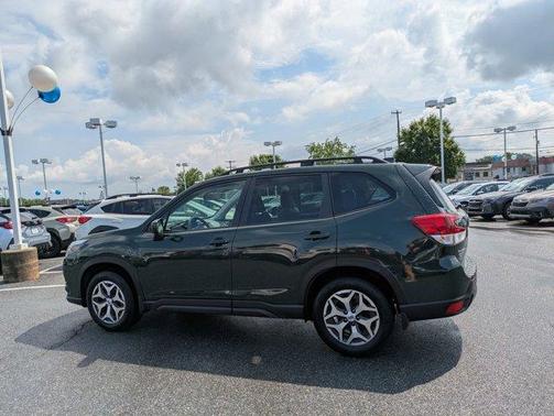 2022 Subaru Forester Premium