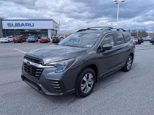 Gray Metallic 2025 Subaru Ascent Premium