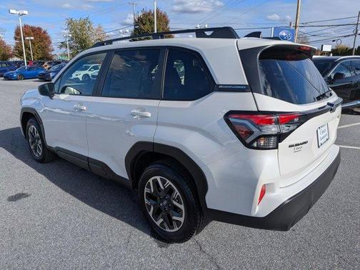 2025 Subaru Forester Premium