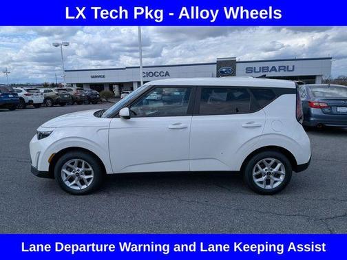2023 Kia Soul LX