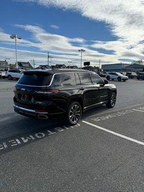 2022 Jeep Grand Cherokee L Overland