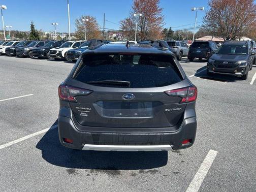 Magnetite Gray Metallic 2023 Subaru Outback Limited