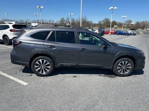 Magnetite Gray Metallic 2023 Subaru Outback Limited