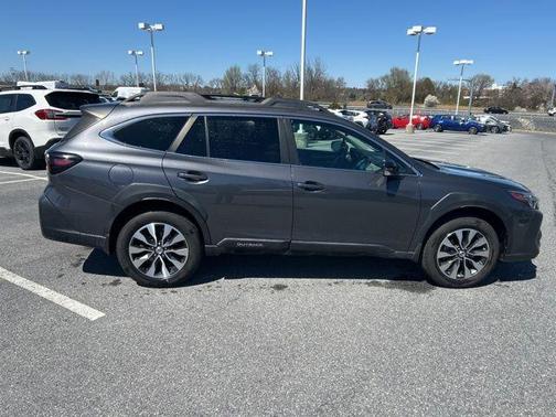 Magnetite Gray Metallic 2023 Subaru Outback Limited