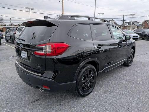 Crystal Black Silica 2026 Subaru Ascent Onyx Edition Touring