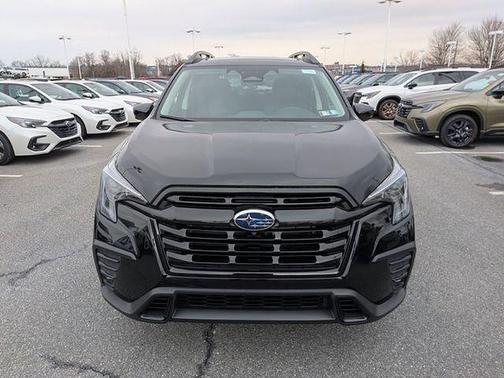 Crystal Black Silica 2026 Subaru Ascent Onyx Edition Touring