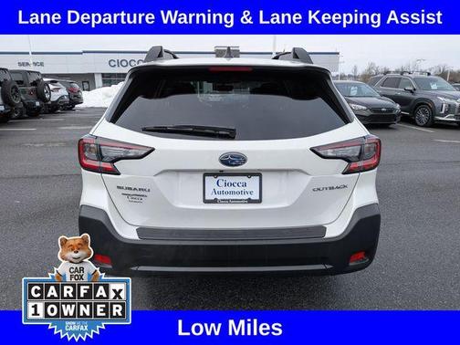 Crystal White Pearl 2025 Subaru Outback Premium