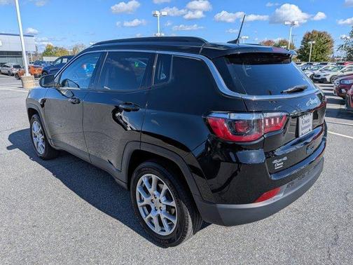 2022 Jeep Compass Latitude Lux