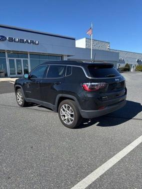 2022 Jeep Compass Latitude Lux
