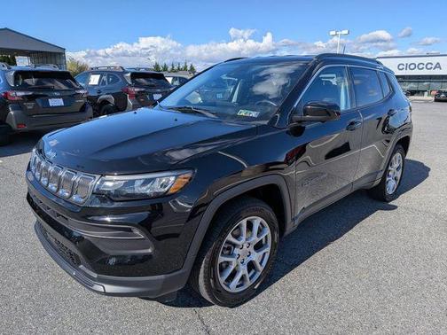 2022 Jeep Compass Latitude Lux