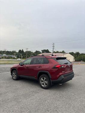 2022 Toyota RAV4 Hybrid XLE